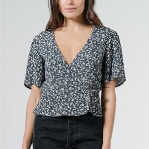 NWT Thrills co acacia floral wrap blouse black sz XS